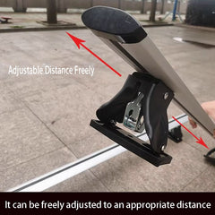 Adjustable distance mechanism on a vehicle roof rack with text indicating freedom of adjustment.